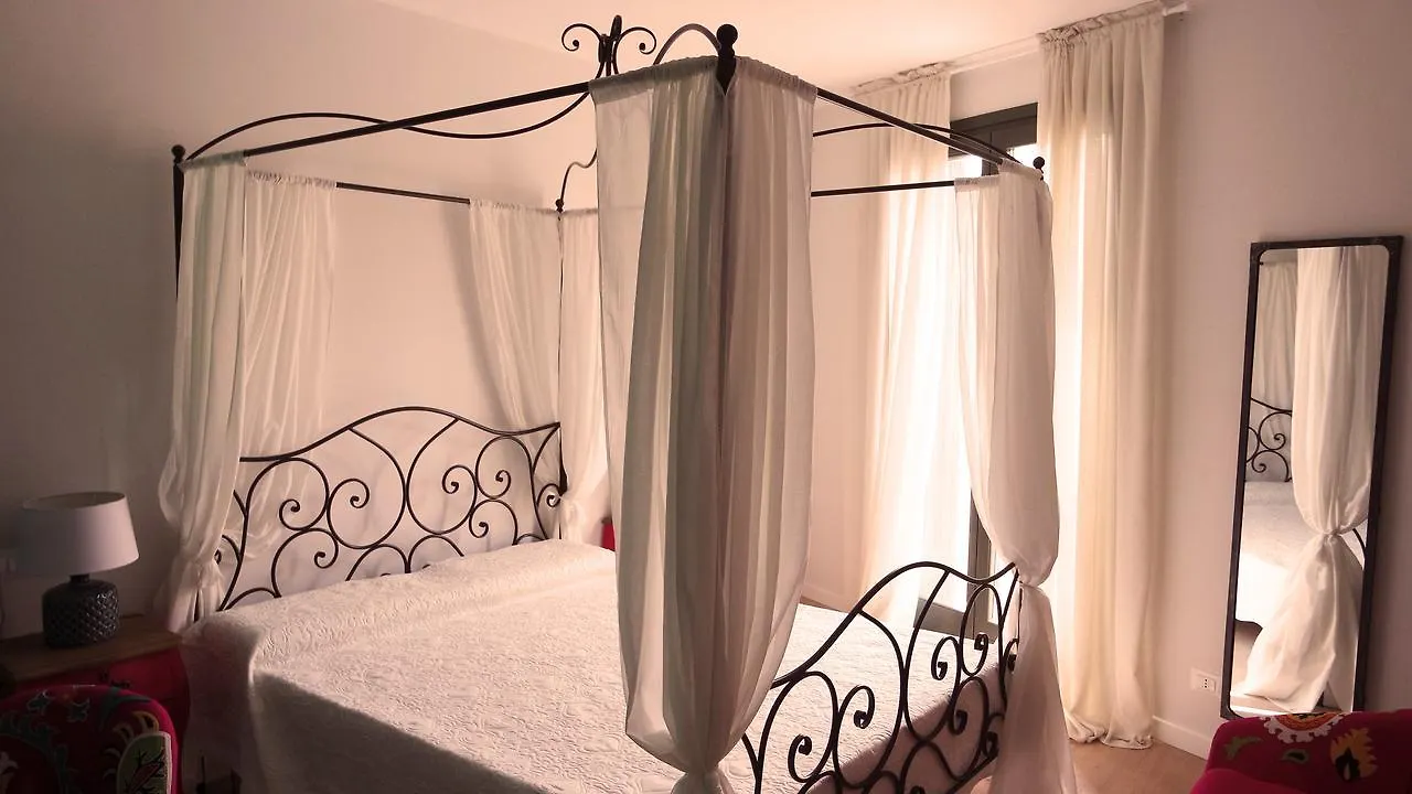 Indisparte Suites Bergamo 0*,  Italy